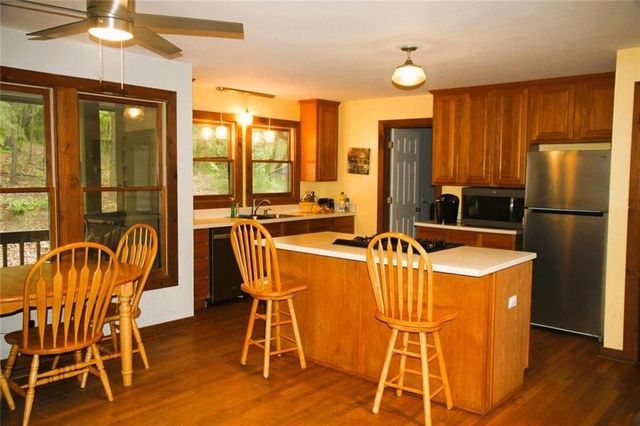 168 Green Cabin Way, Talking Rock, GA 30175
