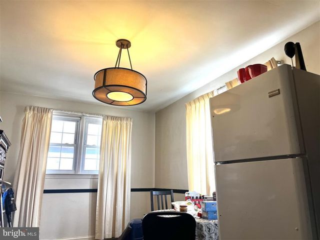 924 PALLADI DR, Baltimore, MD 21227