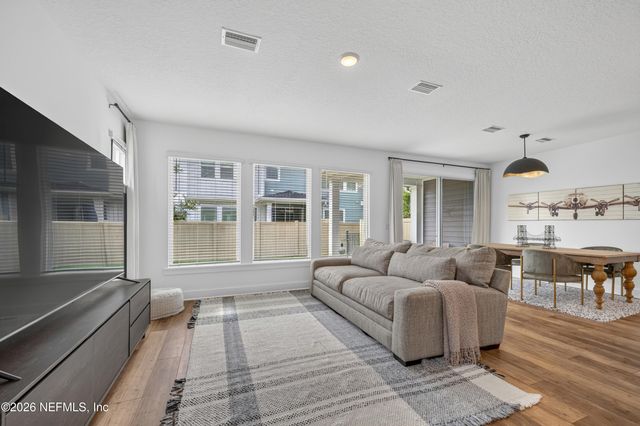 9807 ELEMENT Road, Jacksonville, FL 32256