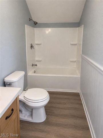 2166 W 93rd Street, Cleveland, OH 44102