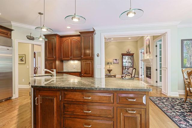 35 Frick Court, Glendale, OH 45246