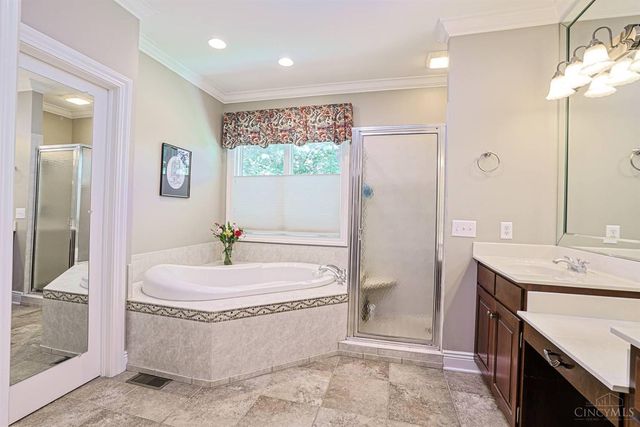 35 Frick Court, Glendale, OH 45246