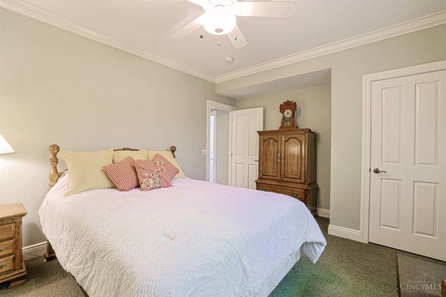 35 Frick Court, Glendale, OH 45246