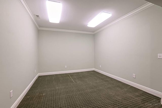 35 Frick Court, Glendale, OH 45246