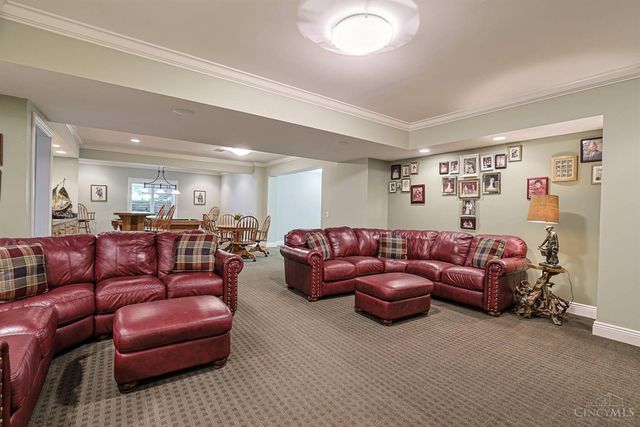 35 Frick Court, Glendale, OH 45246