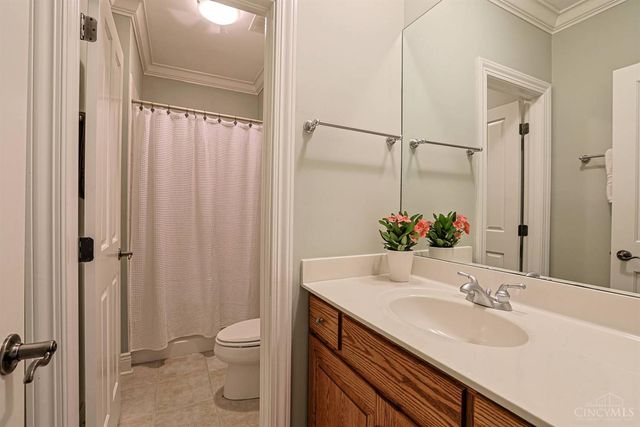 35 Frick Court, Glendale, OH 45246