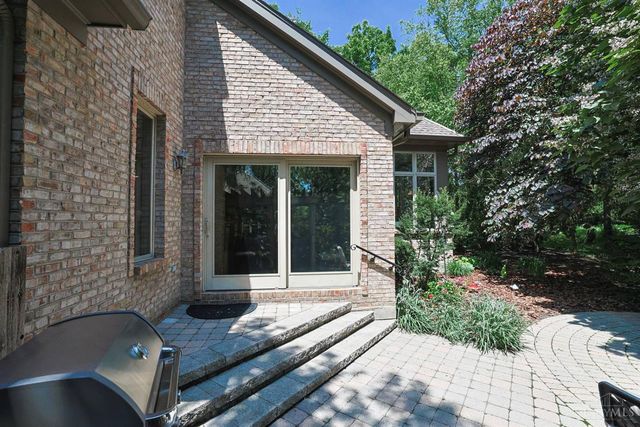 35 Frick Court, Glendale, OH 45246