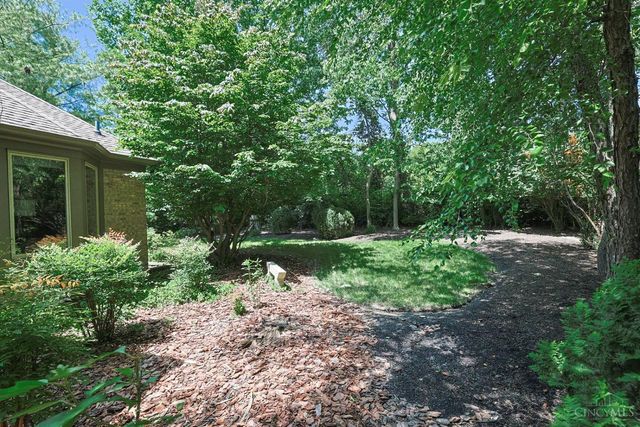 35 Frick Court, Glendale, OH 45246