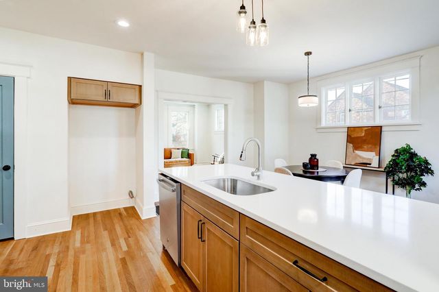 1121 W CLAY ST, Lancaster, PA 17603