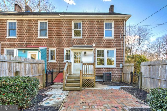 1121 W CLAY ST, Lancaster, PA 17603