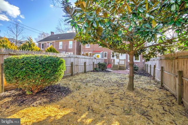 1121 W CLAY ST, Lancaster, PA 17603