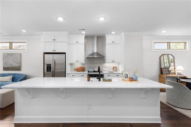 301 Marlowe Alley, Johns Creek, GA 30024