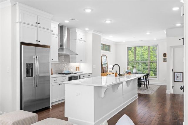 301 Marlowe Alley, Johns Creek, GA 30024