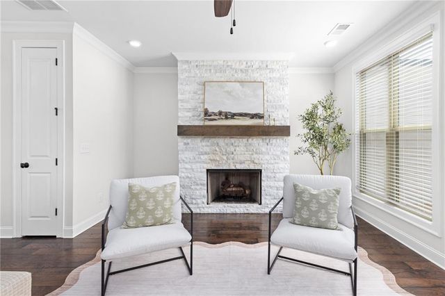 301 Marlowe Alley, Johns Creek, GA 30024
