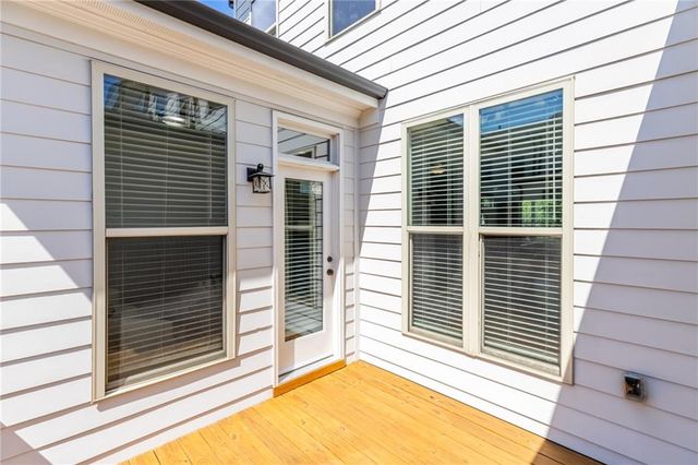 301 Marlowe Alley, Johns Creek, GA 30024