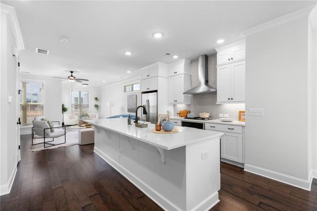 301 Marlowe Alley, Johns Creek, GA 30024