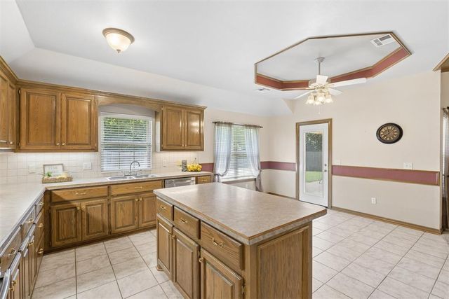 12504 Kingsridge Terrace, Oklahoma City, OK 73170