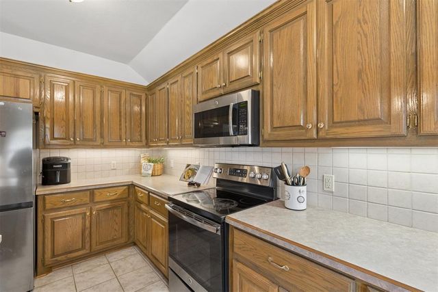 12504 Kingsridge Terrace, Oklahoma City, OK 73170