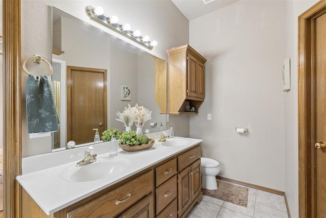 12504 Kingsridge Terrace, Oklahoma City, OK 73170