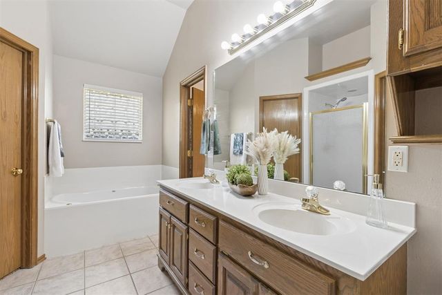 12504 Kingsridge Terrace, Oklahoma City, OK 73170