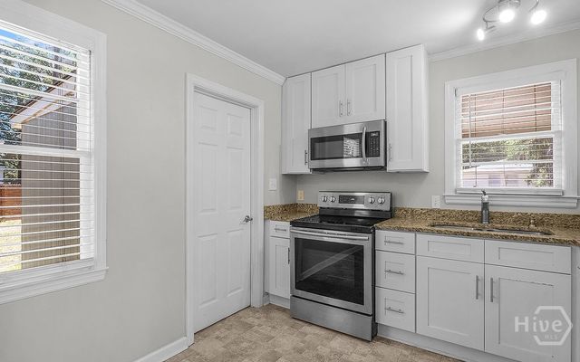 2114 E 62nd Street, Savannah, GA 31404
