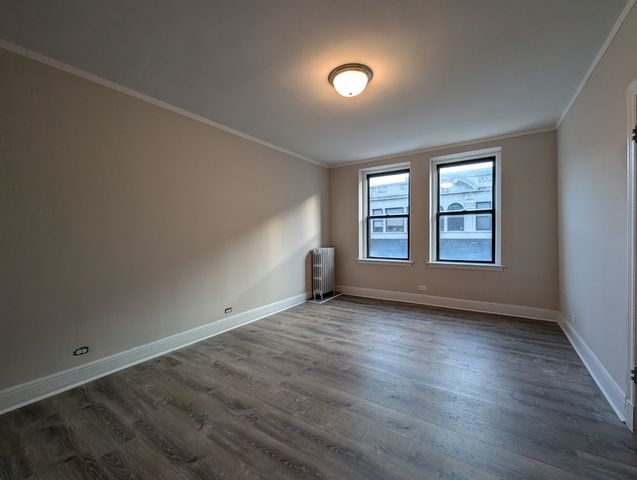 3335 W Diversey Avenue 107, Chicago, IL 60647