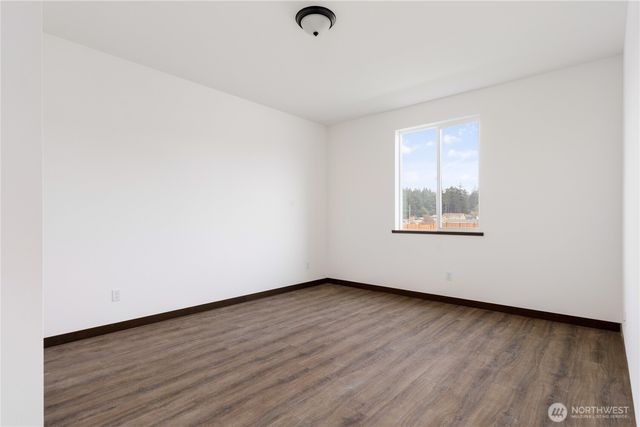 865 NW Shire Street, Oak Harbor, WA 98277