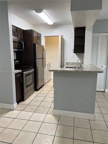 1237 SW 46th Avenue 801, Pompano Beach, FL 33069
