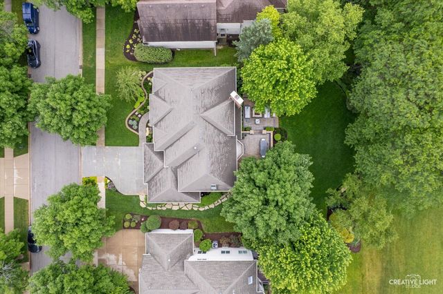 1114 Chadwick Court, Aurora, IL 60502