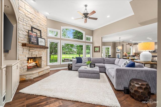 1114 Chadwick Court, Aurora, IL 60502