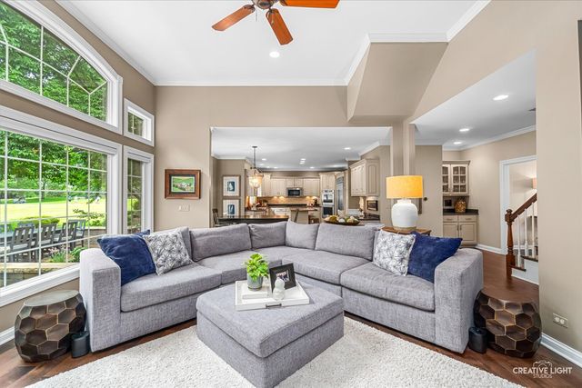 1114 Chadwick Court, Aurora, IL 60502