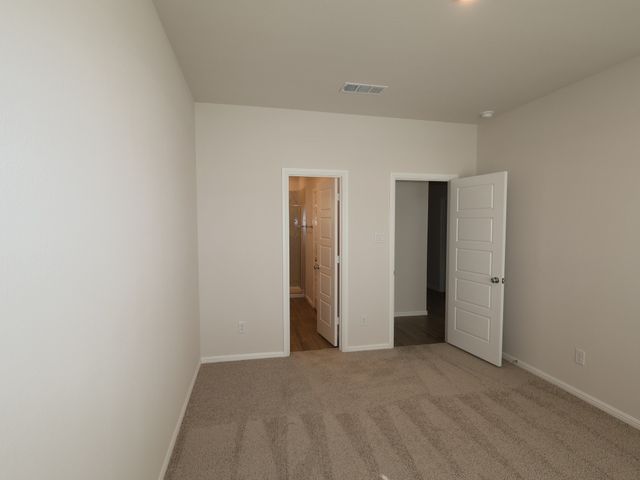 1025 Auburn Drive, Justin, TX 76247