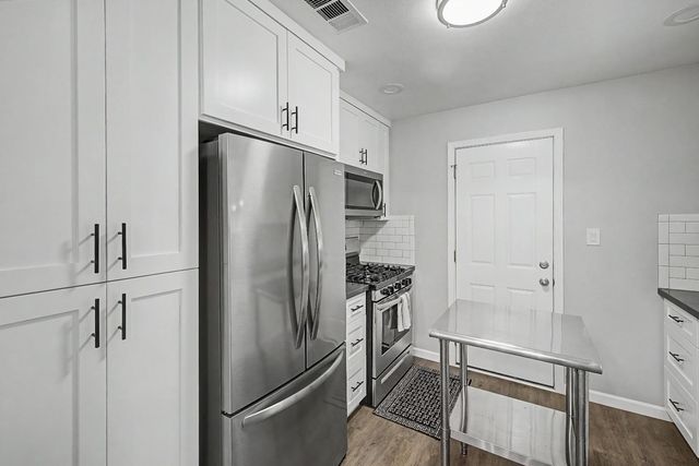 3933 Loreto Way, Sacramento, CA 95821