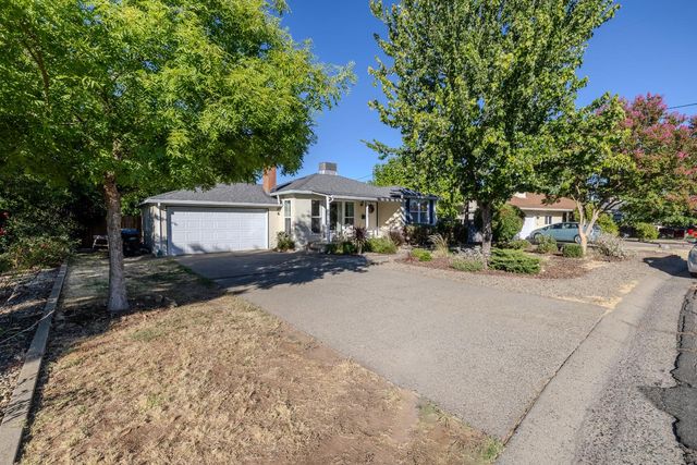 3933 Loreto Way, Sacramento, CA 95821