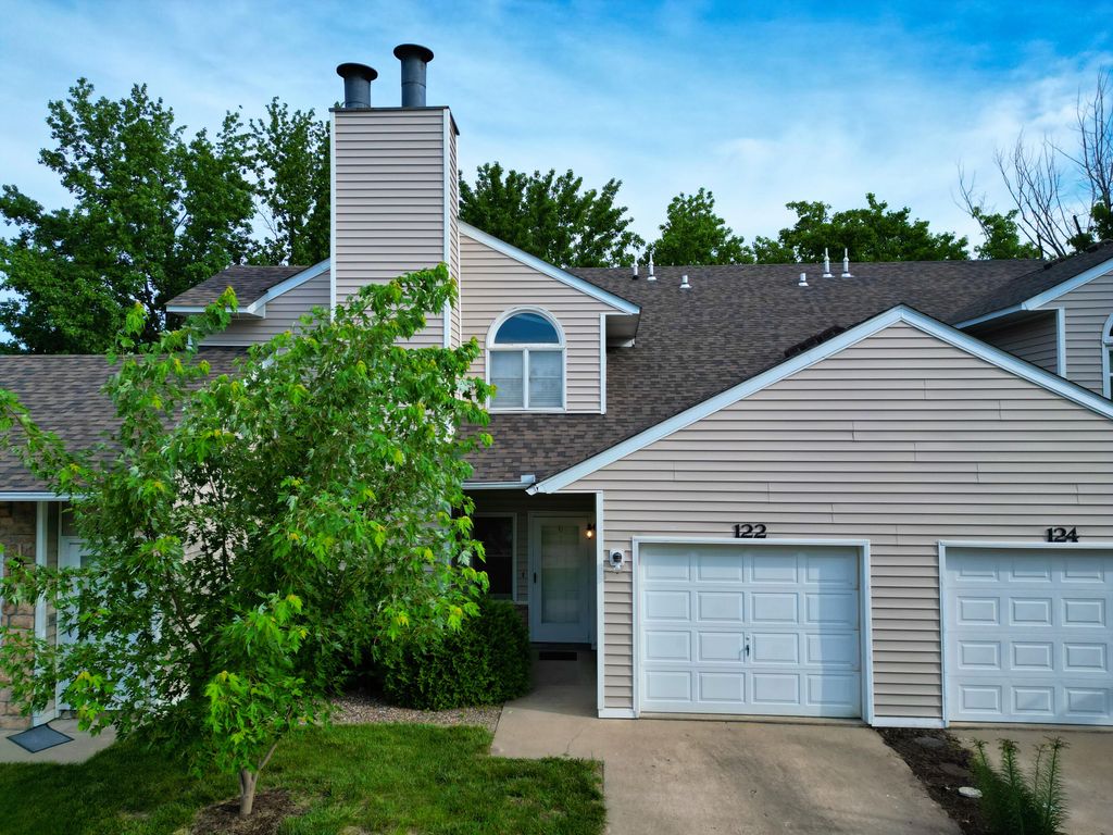 122 GREEN MEADOWS RD, Columbia, MO 65203