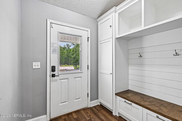 4142 SCENIC Drive, Middleburg, FL 32068