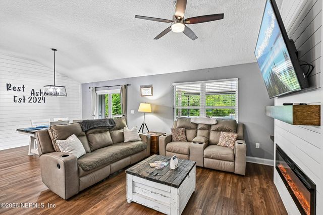 4142 SCENIC Drive, Middleburg, FL 32068