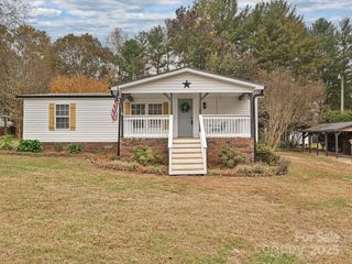3318 Loop Road, Lincolnton, NC 28092