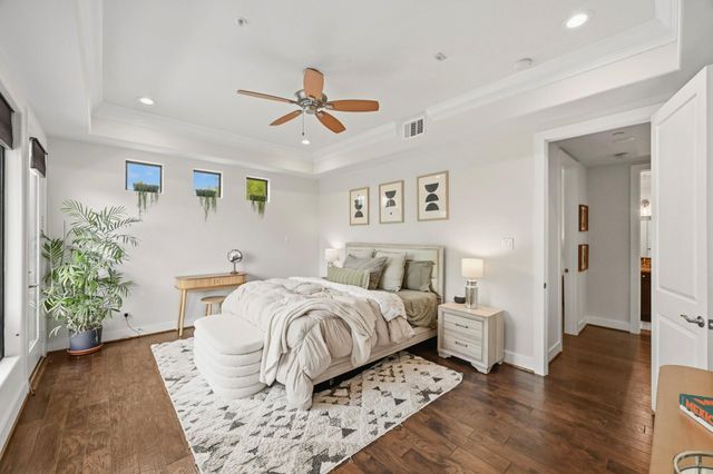 510 Lovett Boulevard 301, Houston, TX 77006