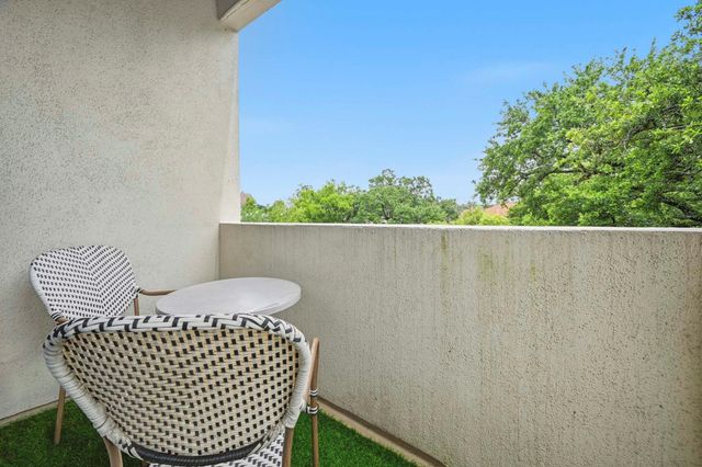 510 Lovett Boulevard 301, Houston, TX 77006