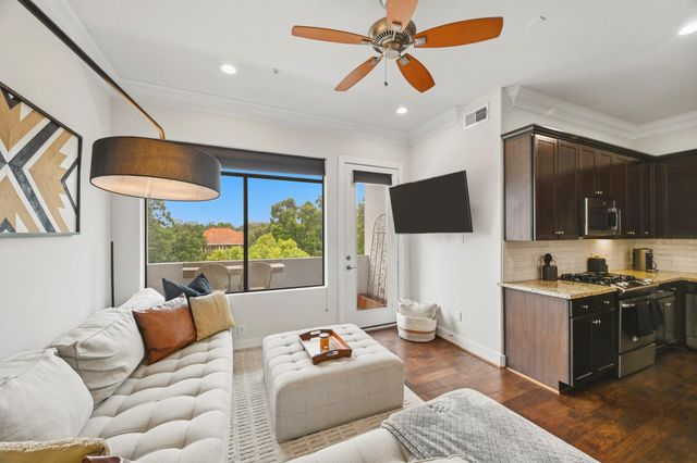 510 Lovett Boulevard 301, Houston, TX 77006