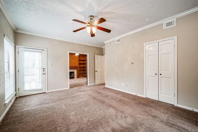 67 N Skyflower Court, Spring, TX 77381