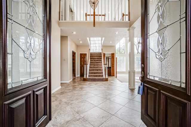 67 N Skyflower Court, Spring, TX 77381