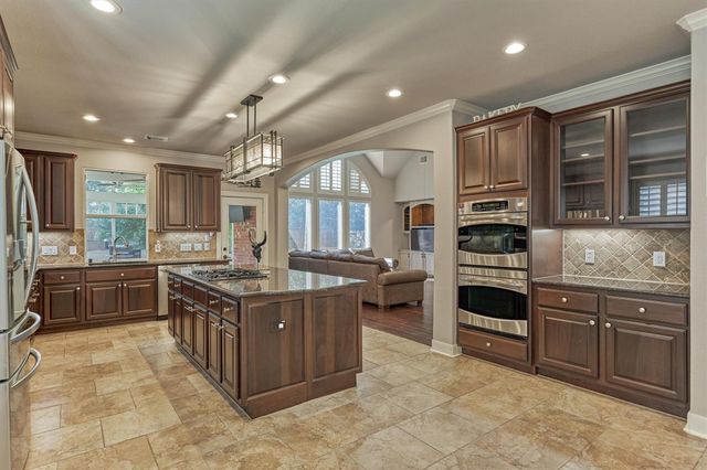 6615 Pelham Chase Drive, Spring, TX 77389