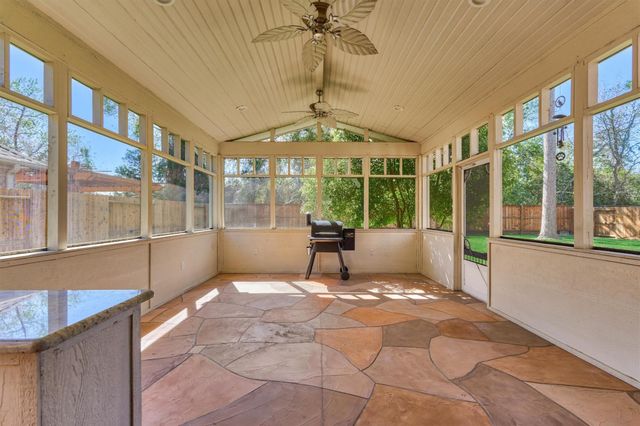 6615 Pelham Chase Drive, Spring, TX 77389