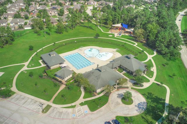 6615 Pelham Chase Drive, Spring, TX 77389