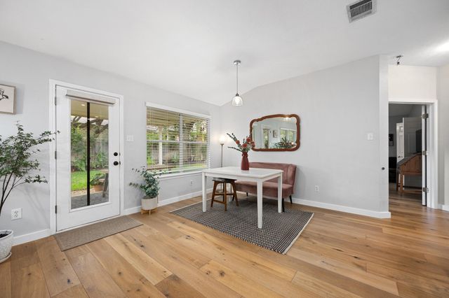 8112 Luling LN, Austin, TX 78729