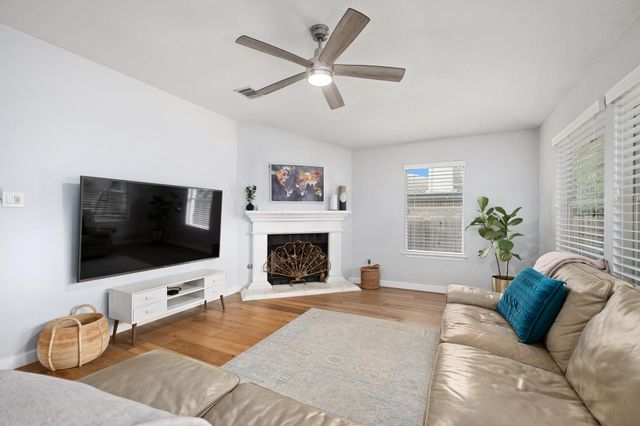 8112 Luling LN, Austin, TX 78729