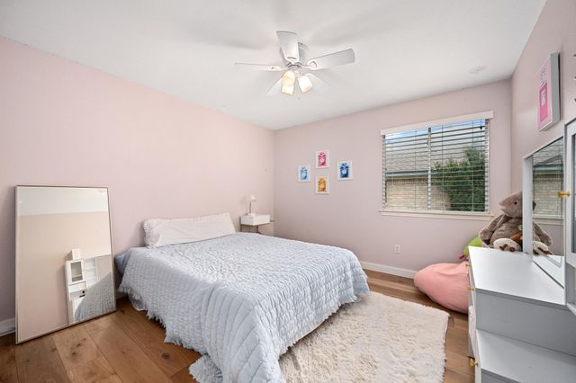 8112 Luling LN, Austin, TX 78729
