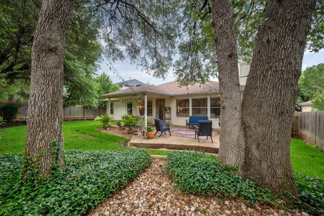 8112 Luling LN, Austin, TX 78729